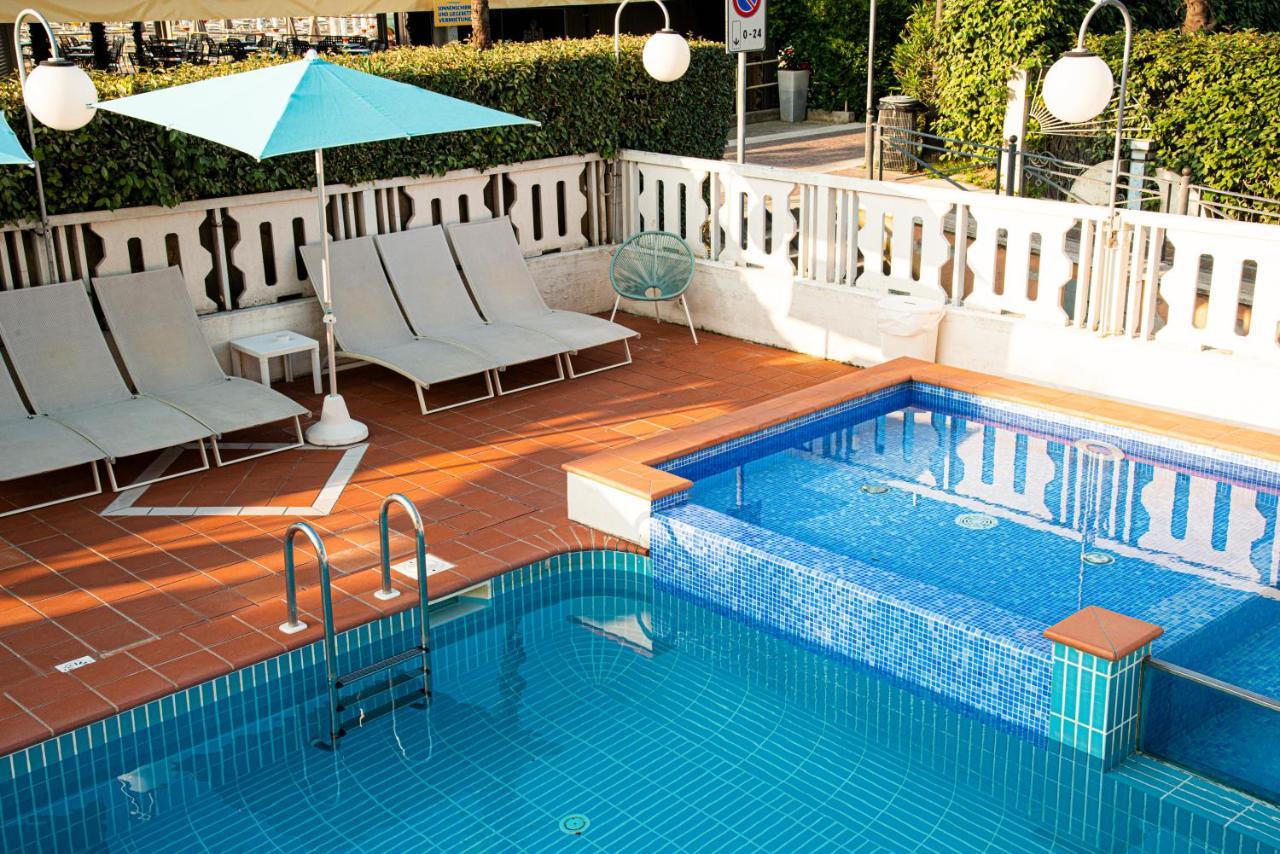 Hotel Savoy Caorle Zewnętrze zdjęcie